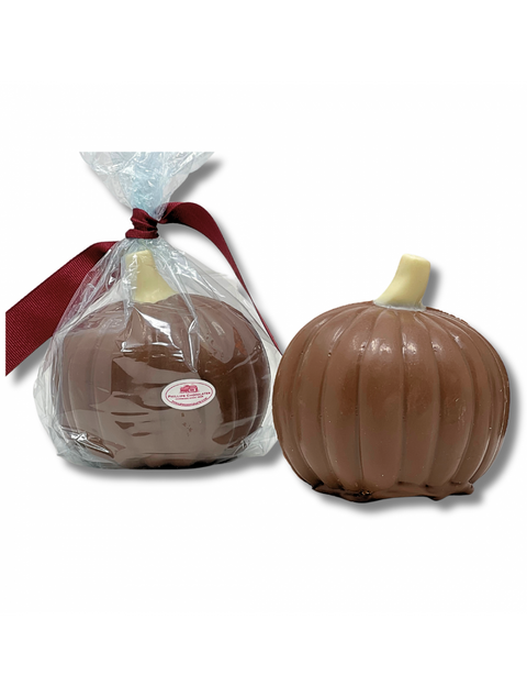 Delicious Chocolate Pumpkin - milk 3D treat featuring an assortment of foiled chocolates for fall. Perfect for Halloween and autumn celebrations.